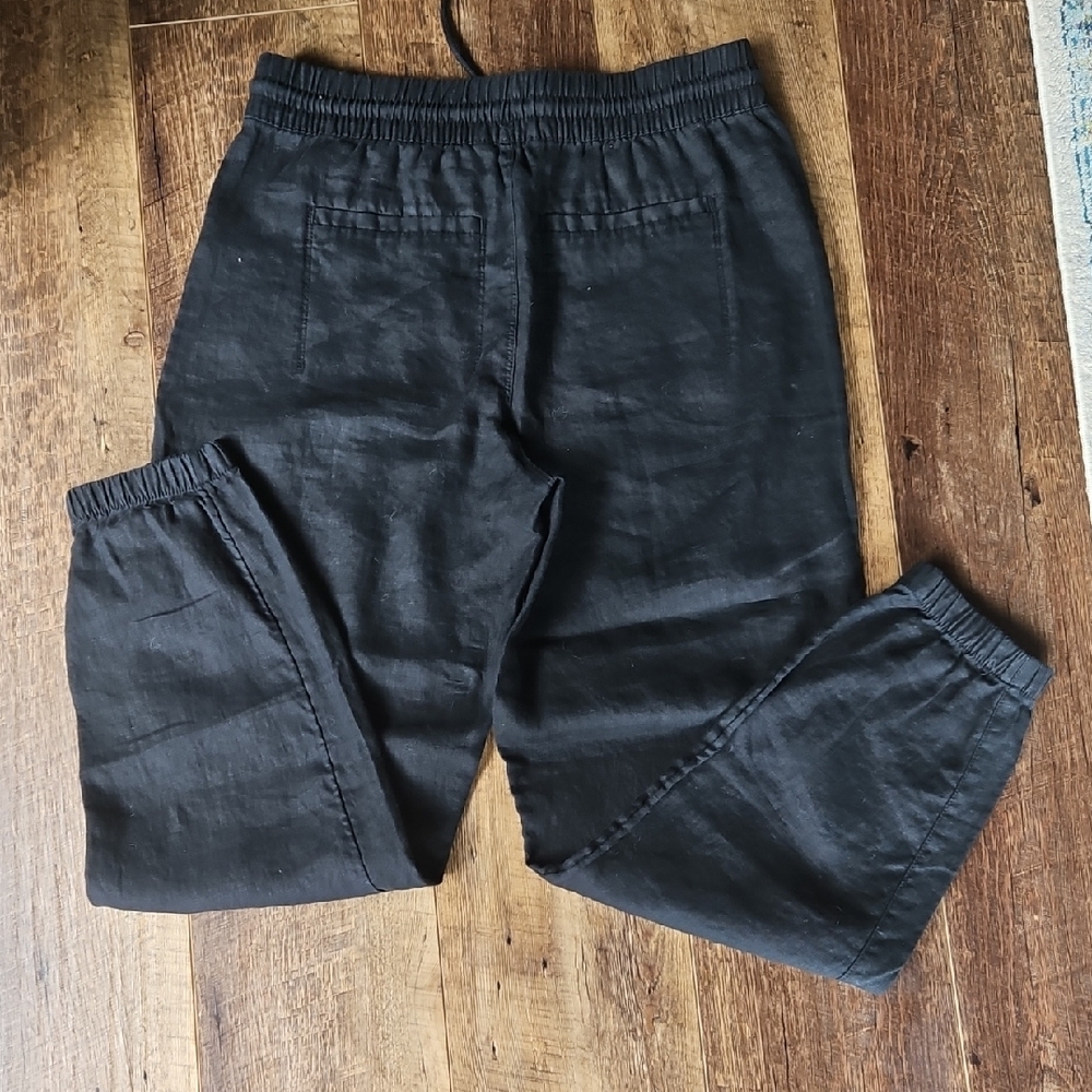 Black Jogger Sweatpants with Elastic Cuffs - Picture 4 of 6